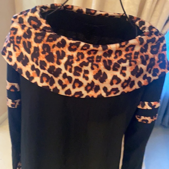 Top - Picture 4 of 8